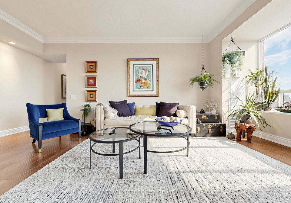 2-clairtrell-road-toronto-north-york-ontario-c13732650