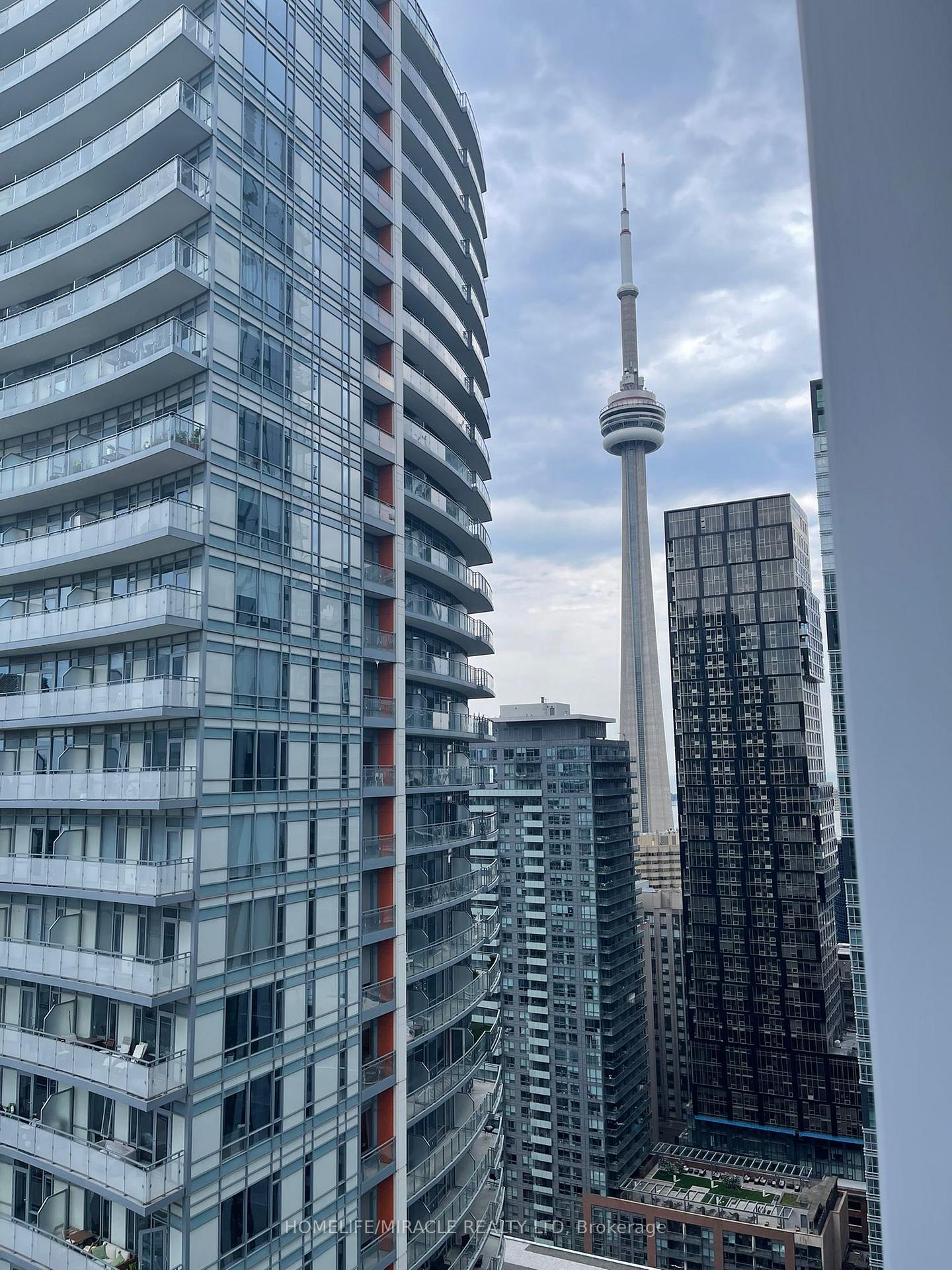 28-widmer-street-toronto-toronto-ontario-c13733036