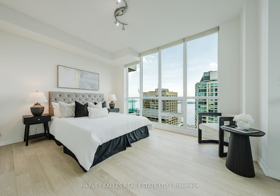 16-yonge-street-toronto-toronto-ontario-c13733150