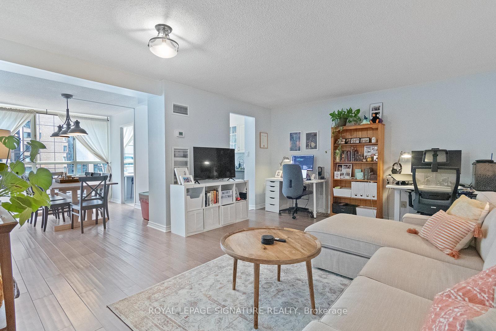 633-bay-street-toronto-toronto-ontario-c13733182