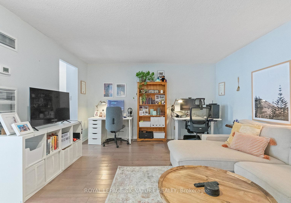 633-bay-street-toronto-toronto-ontario-c13733182