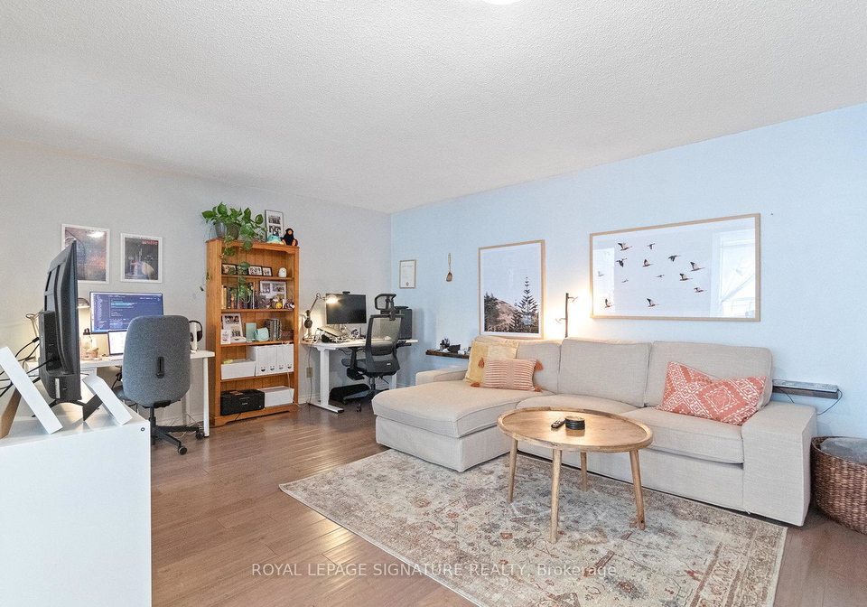 633-bay-street-toronto-toronto-ontario-c13733182