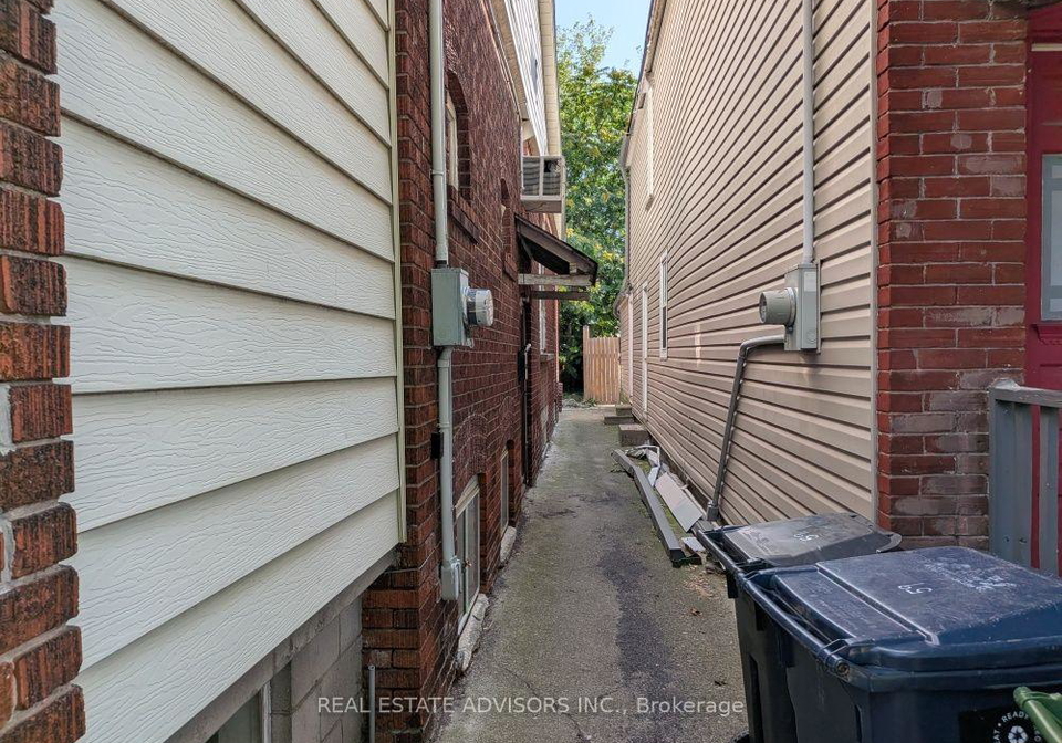 61-greensides-avenue-toronto-toronto-ontario-c13733212