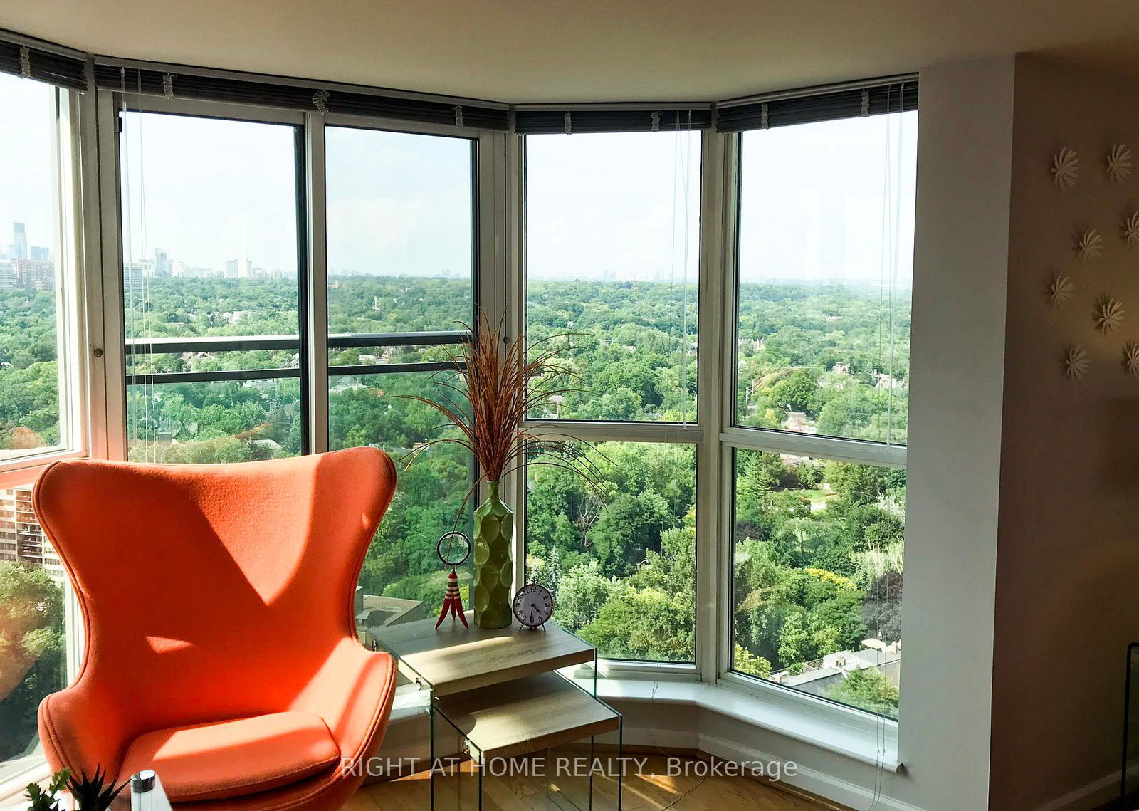 8-park-road-toronto-toronto-ontario-c13733400