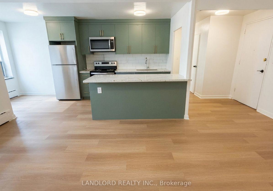 420-eglinton-avenue-e-toronto-toronto-ontario-c13733972