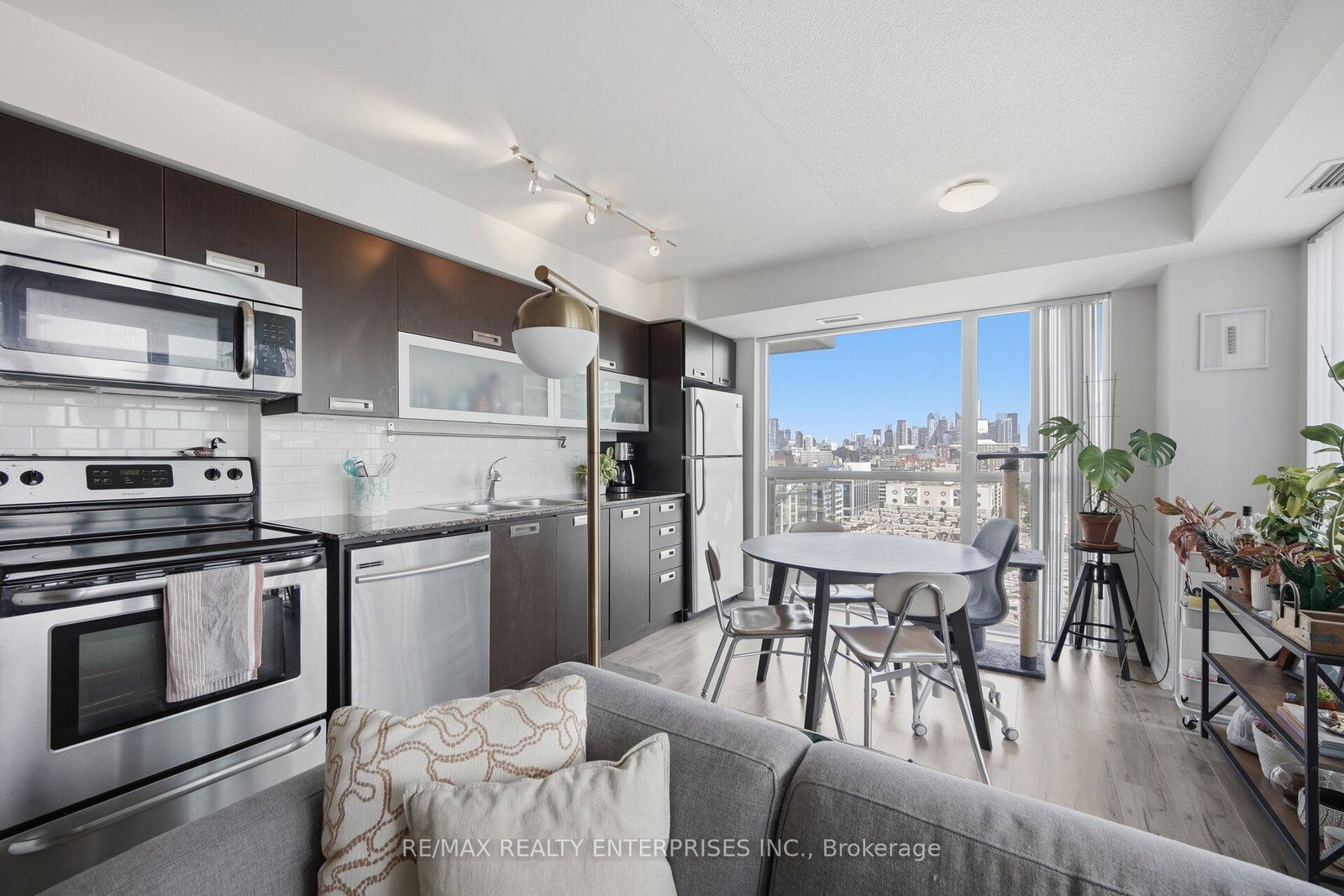 100-western-battery-road-toronto-toronto-ontario-c13734516