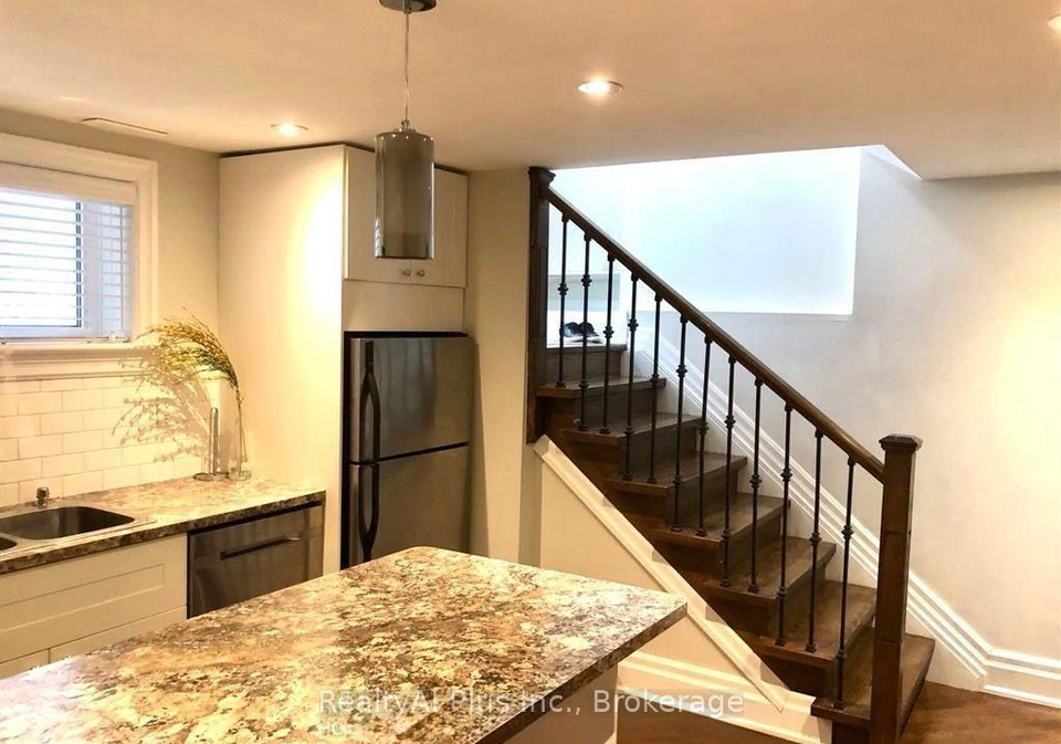 32-hopperton-drive-toronto-north-york-ontario-c13734790