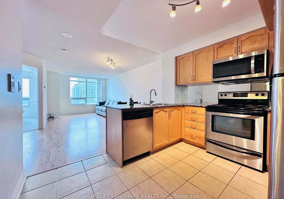 212-eglinton-avenue-e-toronto-toronto-ontario-c13734794