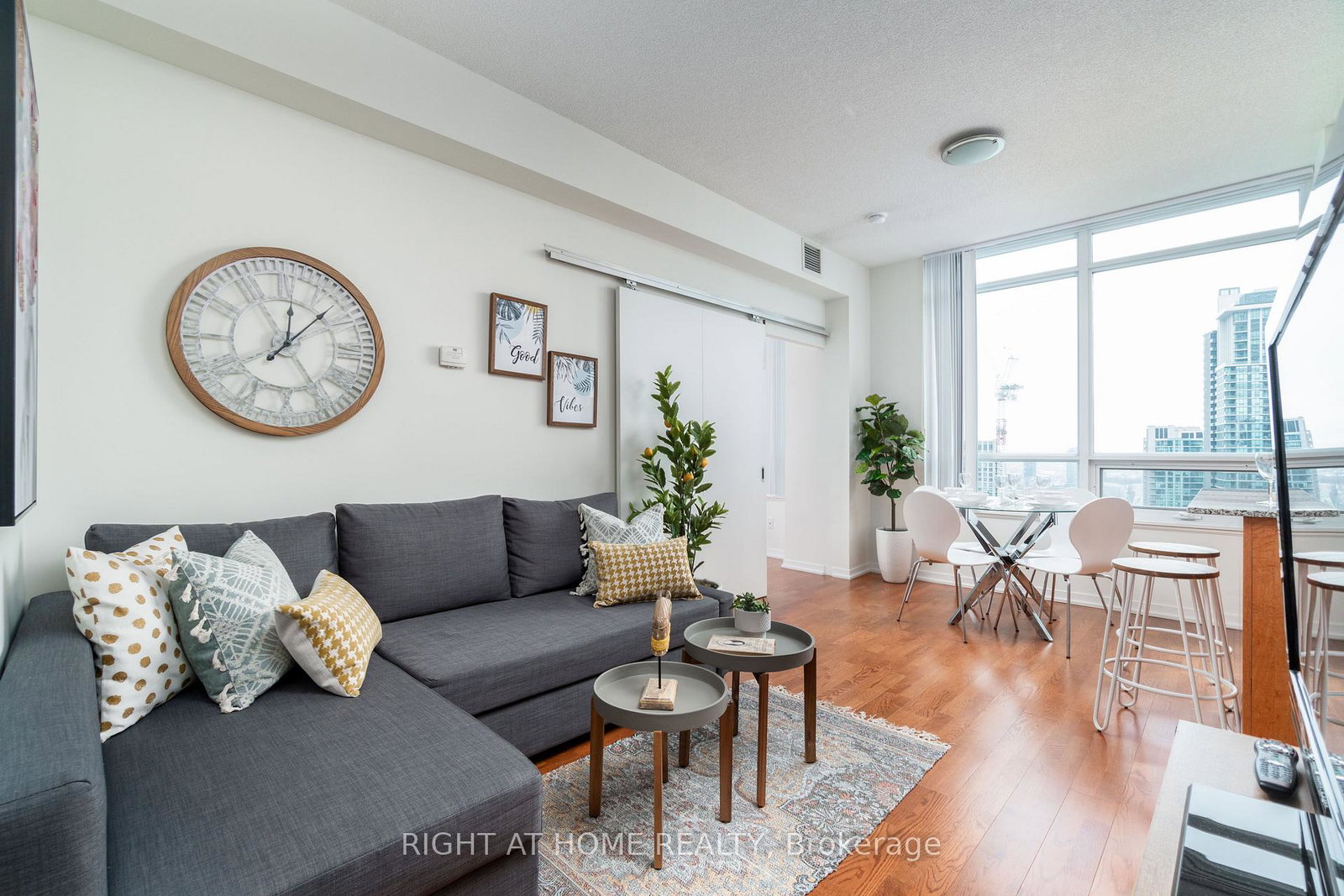 55-bremner-boulevard-toronto-toronto-ontario-c13734940