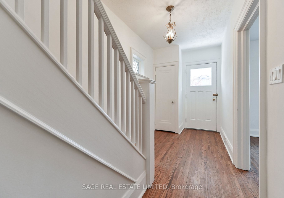152-manor-road-e-toronto-toronto-ontario-c13735046