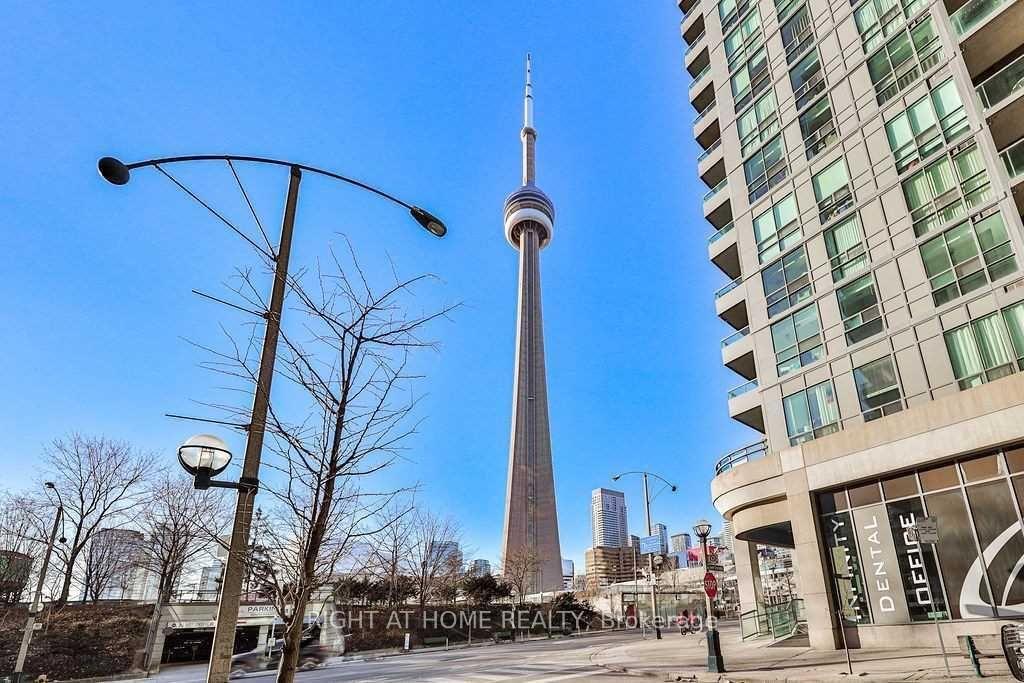 19-grand-trunk-crescent-toronto-toronto-ontario-c13735240