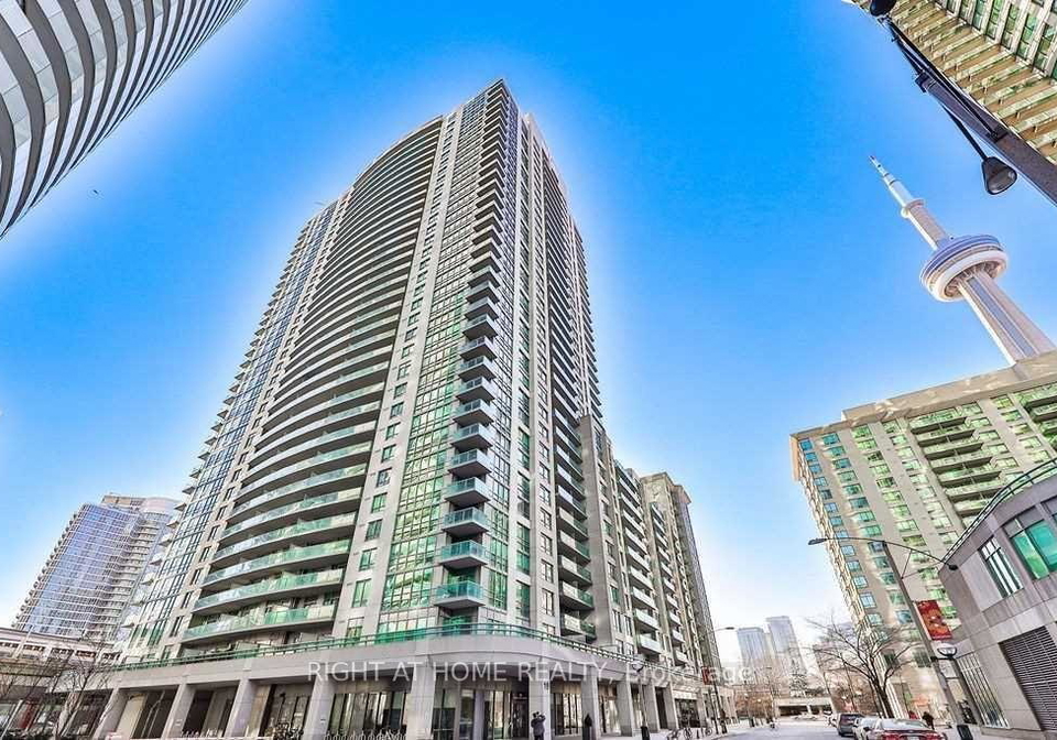 19-grand-trunk-crescent-toronto-toronto-ontario-c13735240