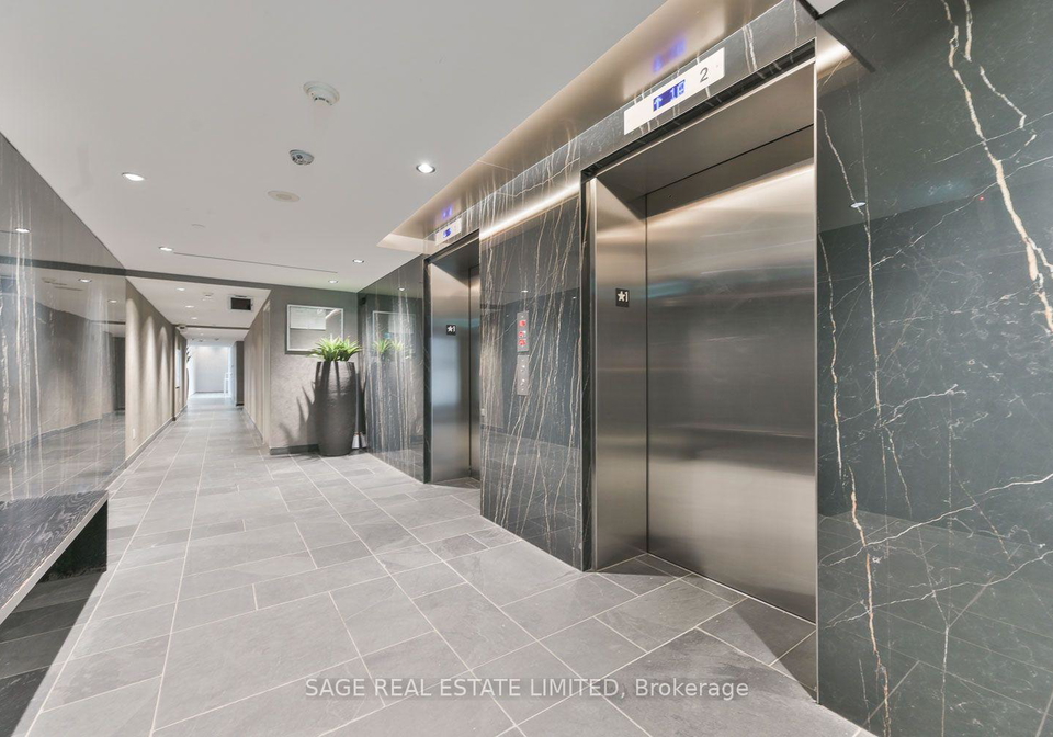 95-bathurst-street-toronto-toronto-ontario-c13735390