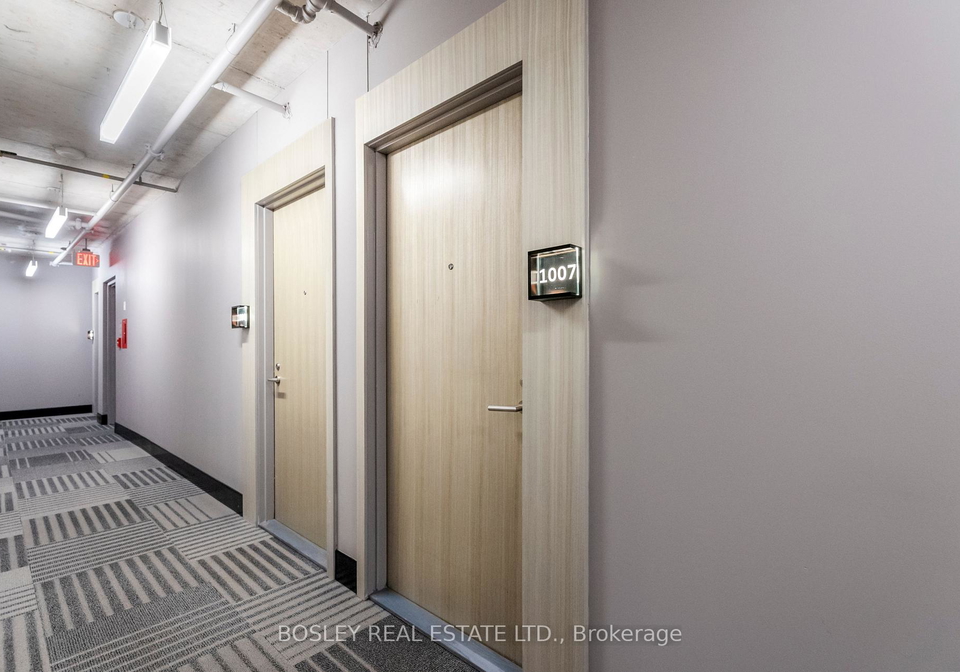 111-bathurst-street-toronto-toronto-ontario-c13735826