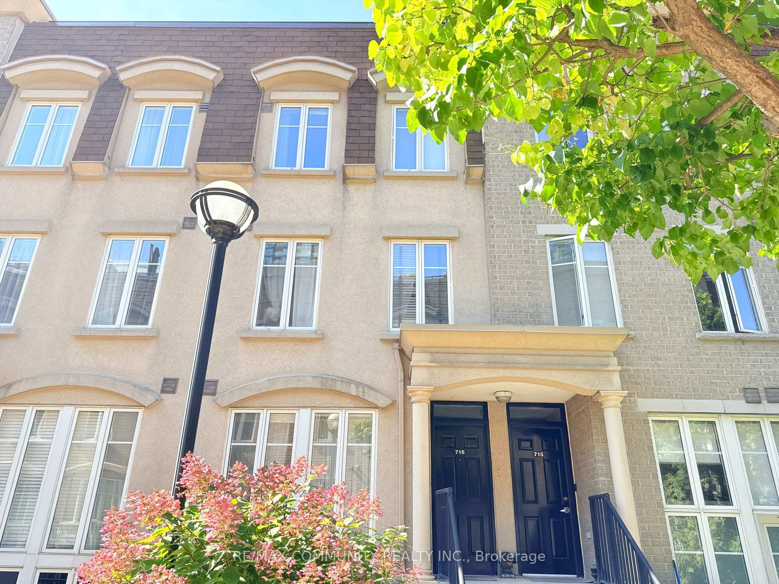 42-western-battery-road-toronto-toronto-ontario-c13735960