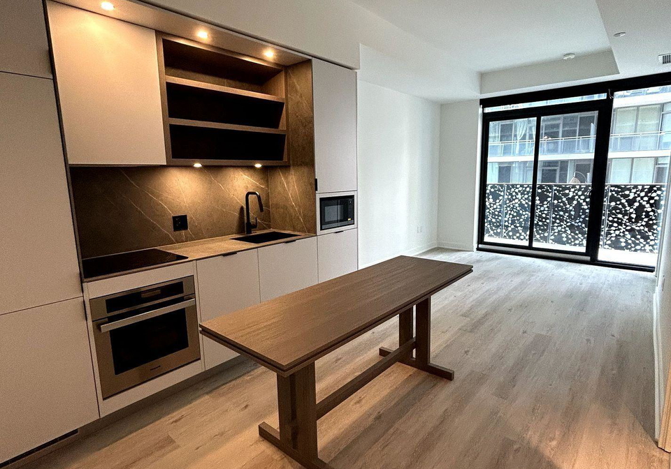 55-charles-street-e-toronto-toronto-ontario-c13735970