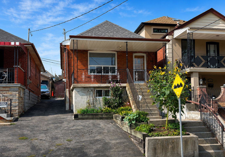 442-northcliffe-boulevard-toronto-toronto-ontario-c13736108