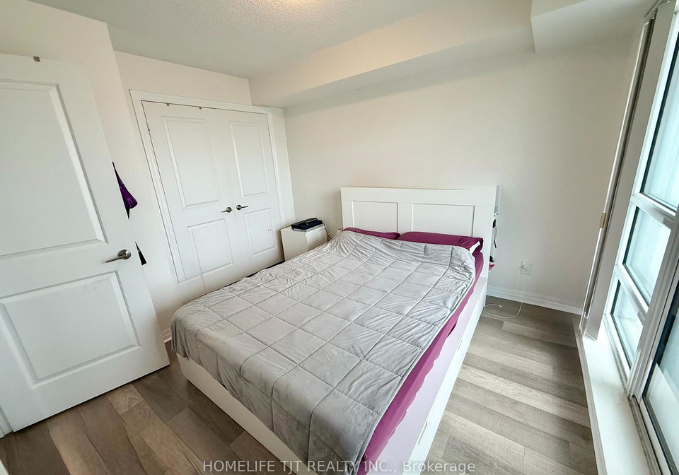 2015-sheppard-avenue-e-toronto-north-york-ontario-c13736422