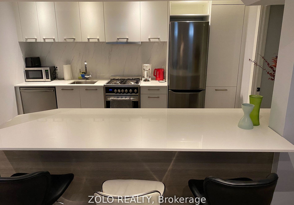 144-northcliffe-boulevard-toronto-toronto-ontario-c13736560