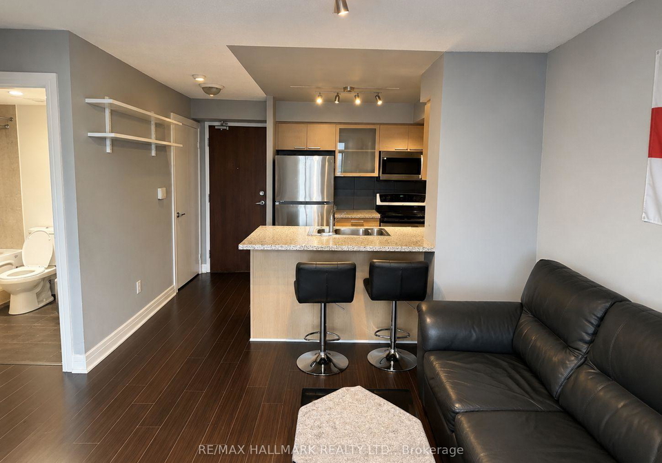 18-harrison-garden-boulevard-toronto-north-york-ontario-c13736954