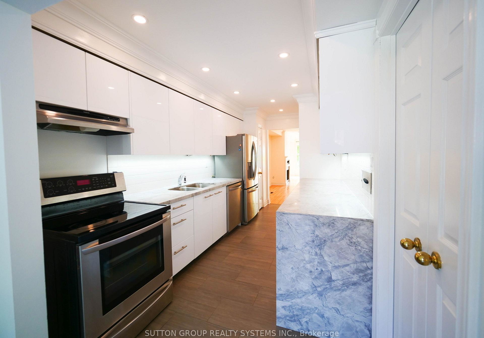 45-soho-square-toronto-toronto-ontario-c13737108
