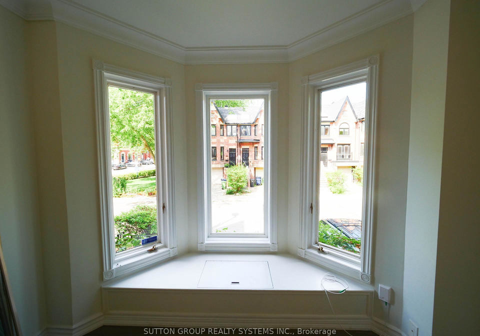 45-soho-square-toronto-toronto-ontario-c13737108