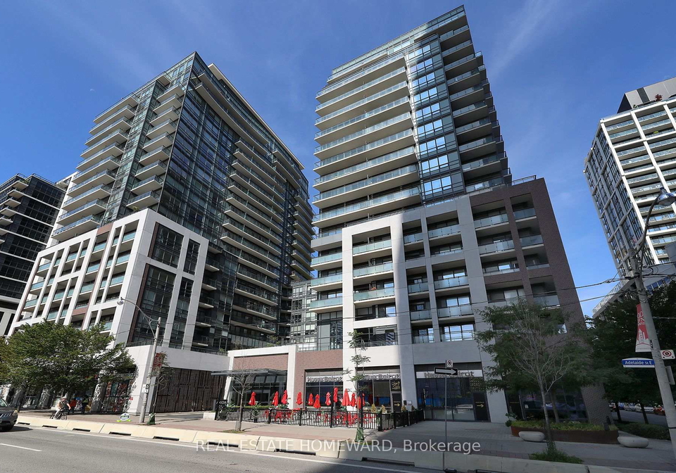 460-adelaide-street-e-toronto-toronto-ontario-c13737558