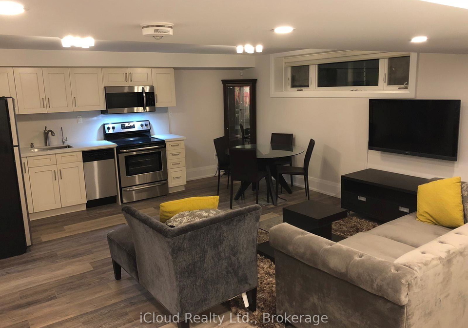 154-delhi-avenue-toronto-toronto-ontario-c13738182