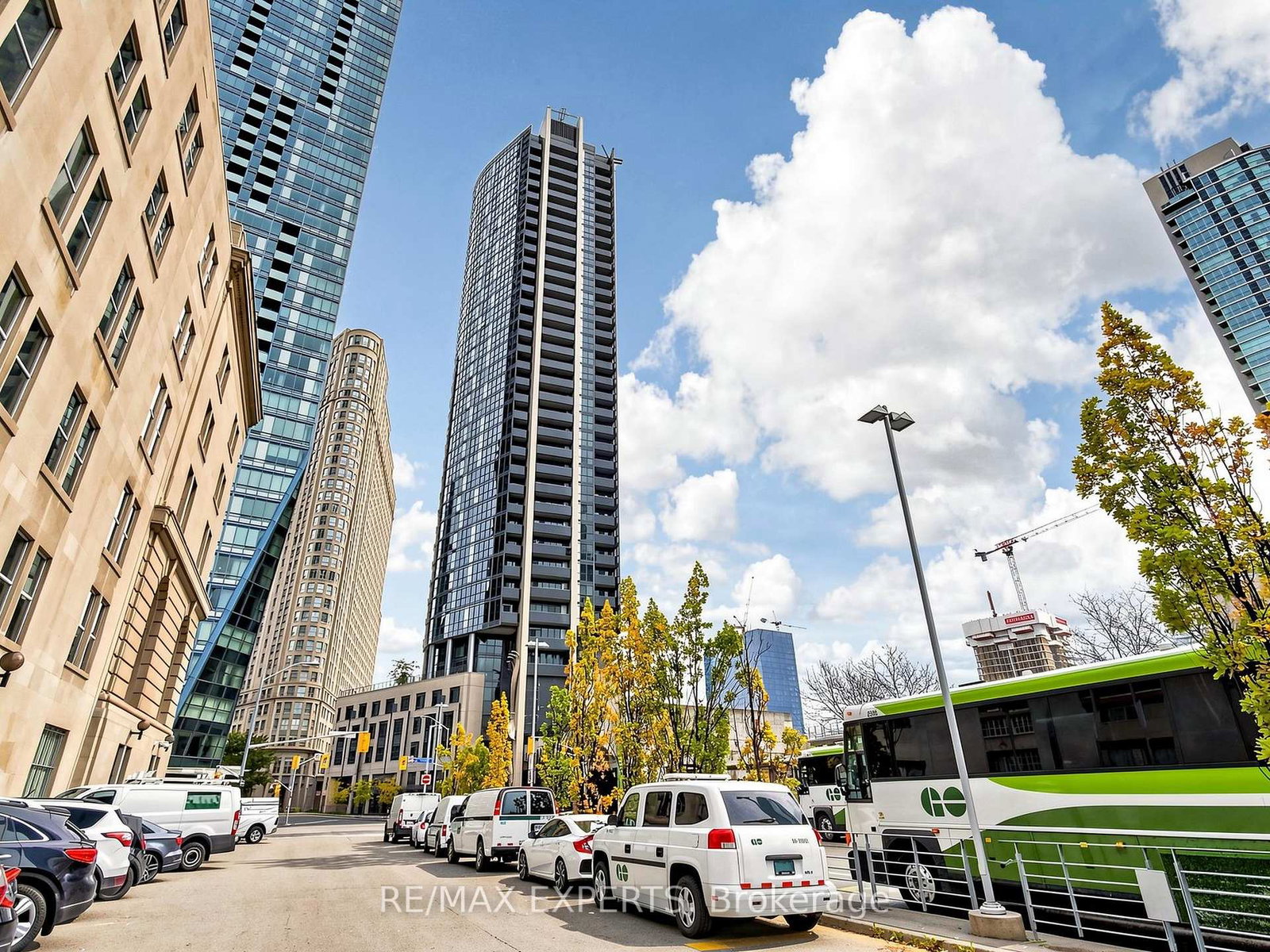 1-the-esplanade-drive-toronto-toronto-ontario-c13738256