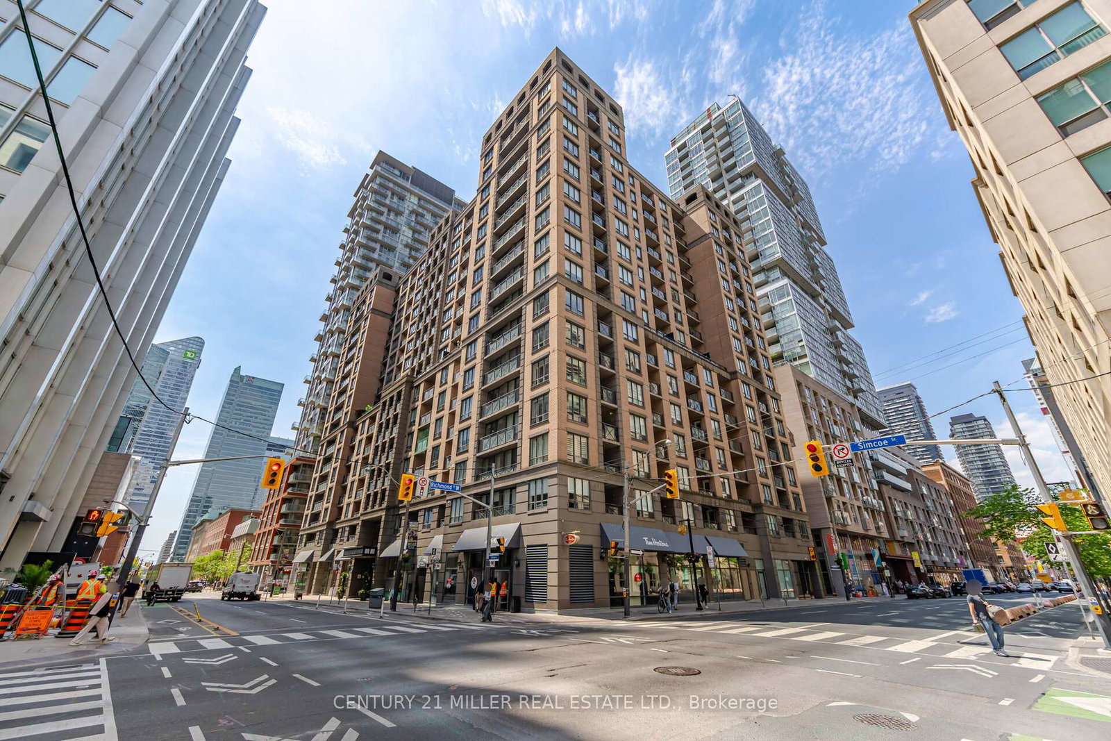 140-simcoe-road-toronto-toronto-ontario-c13738330