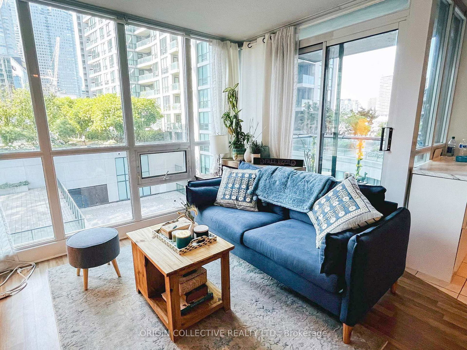 12-yonge-street-toronto-toronto-ontario-c13738436