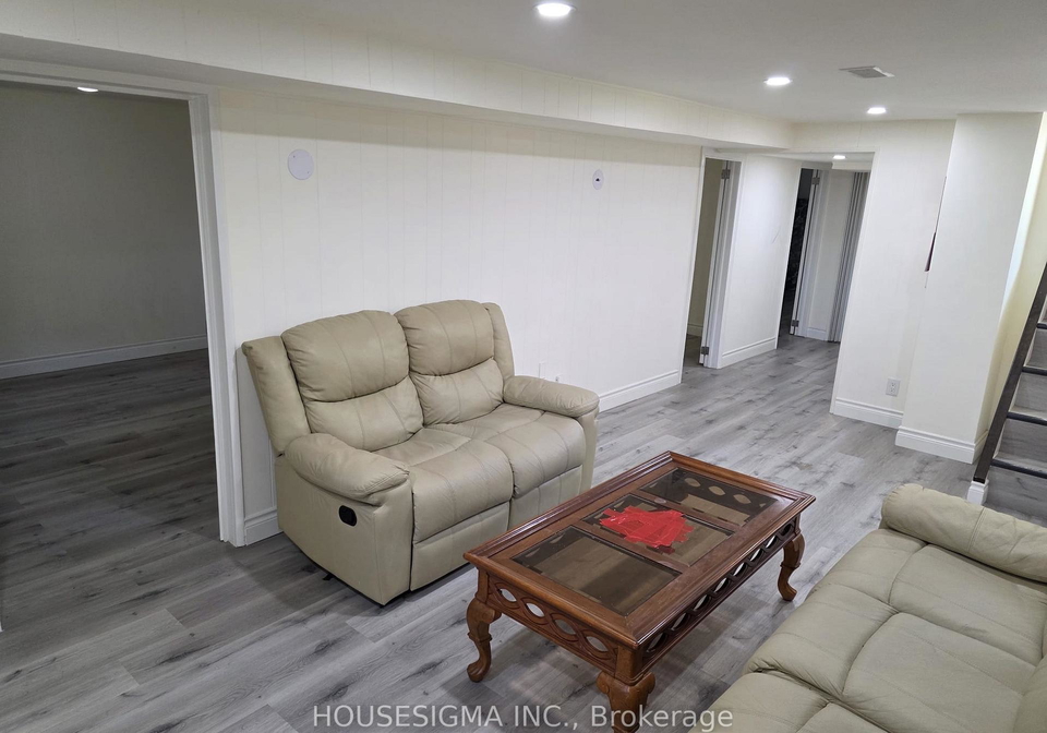51-axsmith-crescent-toronto-north-york-ontario-c13739276