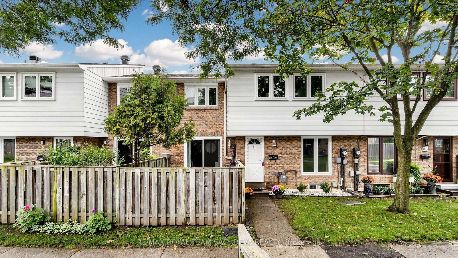 67-rock-fernway-toronto-north-york-ontario-c13739512