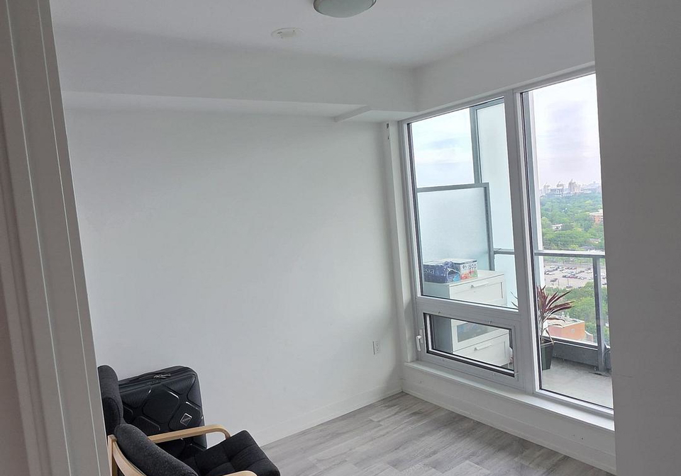 8-olympic-garden-dr-drive-toronto-north-york-ontario-c13739922