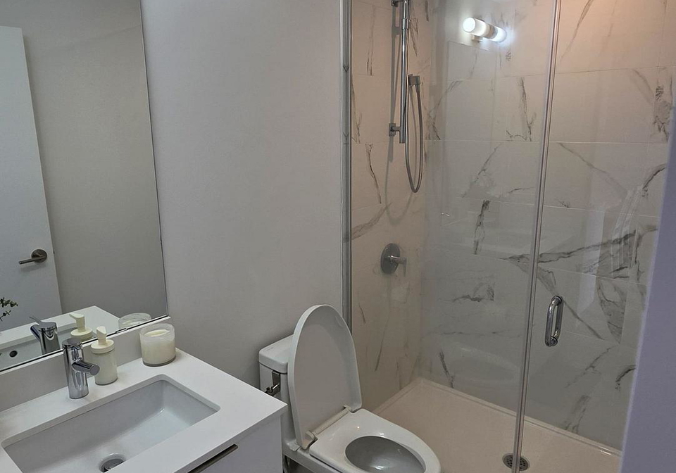 8-olympic-garden-dr-drive-toronto-north-york-ontario-c13739922