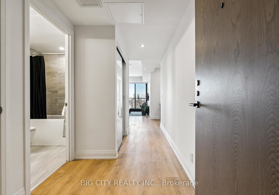 36-brentcliffe-road-toronto-east-york-ontario-c13740536