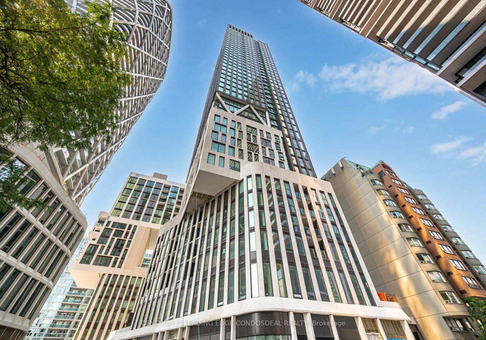 238-simcoe-street-toronto-toronto-ontario-c13740928
