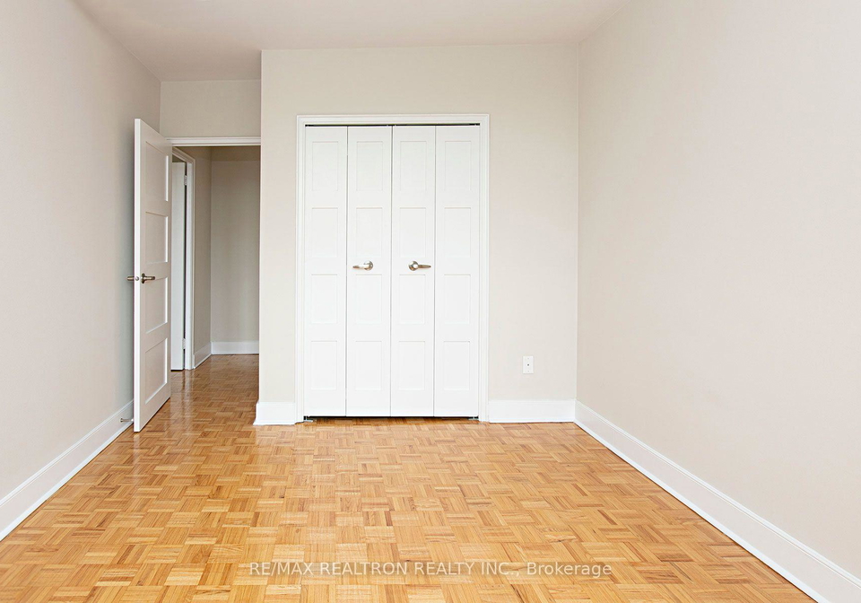 10-shallmar-boulevard-toronto-toronto-ontario-c13741482