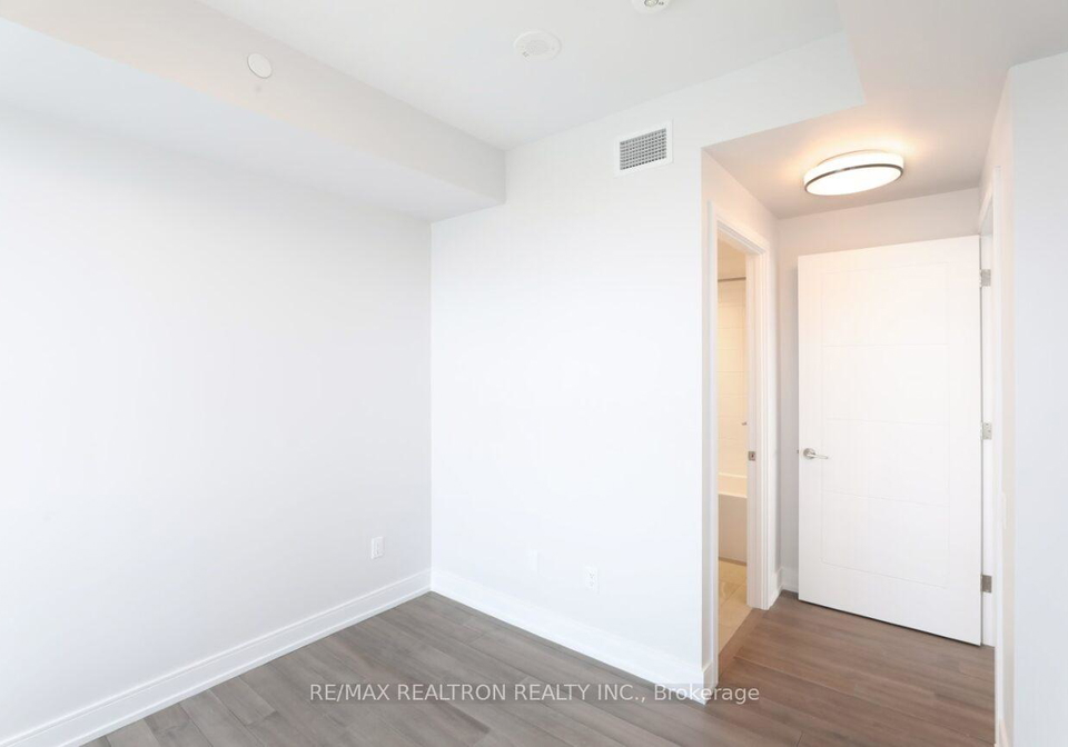2525-bathurst-street-toronto-toronto-ontario-c13741796