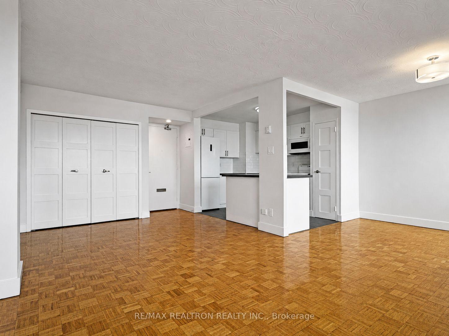 525-eglinton-avenue-e-toronto-toronto-ontario-c13741824