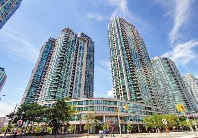 12-yonge-street-e-toronto-toronto-ontario-c13742050