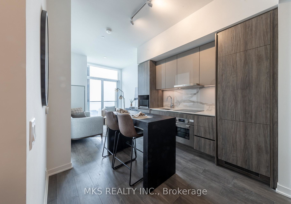 180-front-street-e-toronto-toronto-ontario-c13742510