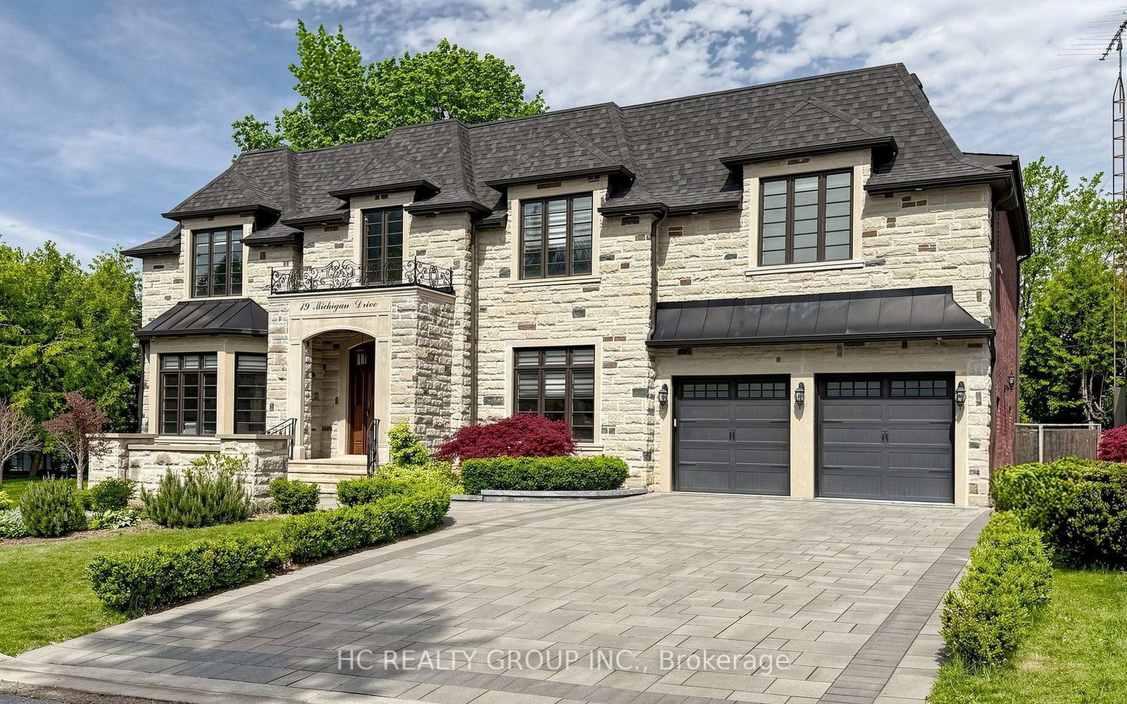 19-michigan-drive-toronto-north-york-ontario-c13742714