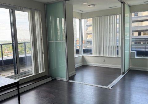5-sheppard-avenue-e-toronto-north-york-ontario-c13742814
