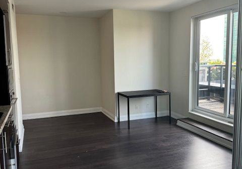 5-sheppard-avenue-e-toronto-north-york-ontario-c13742814