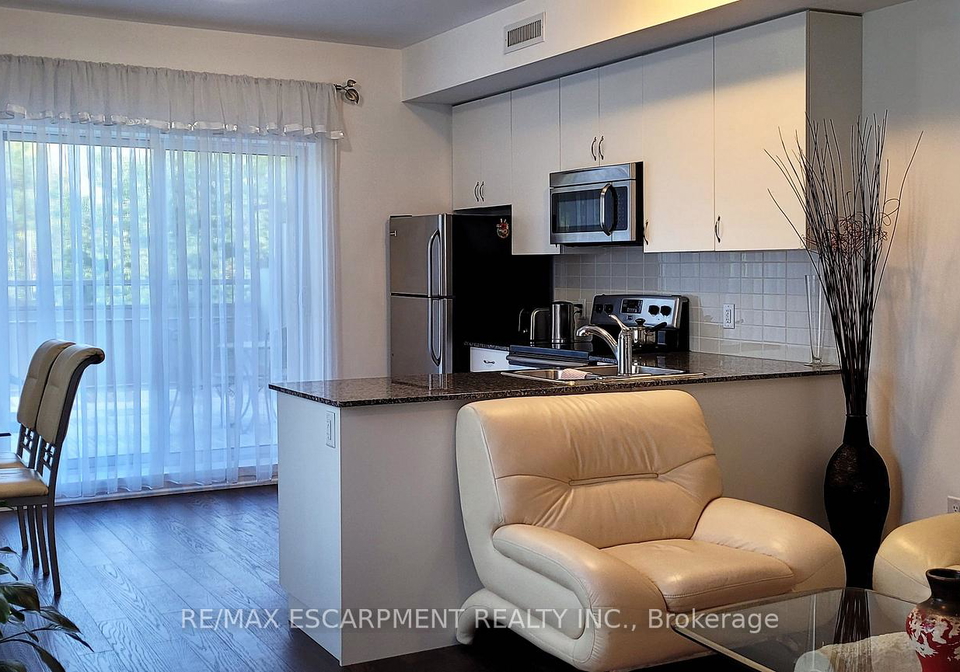 736-sheppard-avenue-w-toronto-toronto-ontario-c13743102