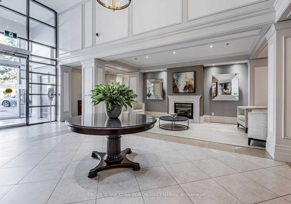 205-the-donway-way-w-toronto-north-york-ontario-c13743270