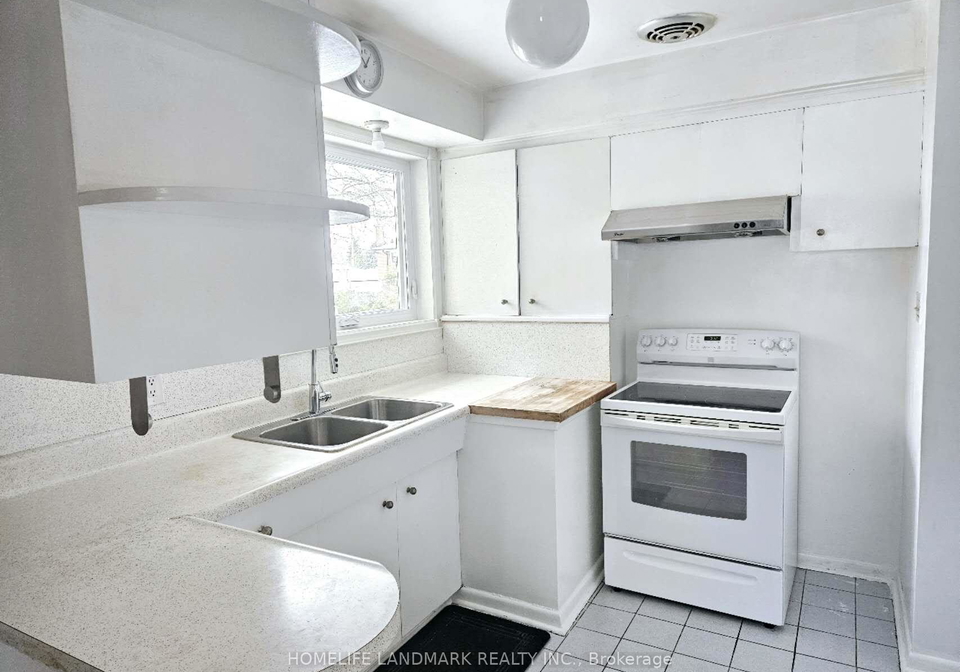 39-bathford-crescent-toronto-north-york-ontario-c13743376