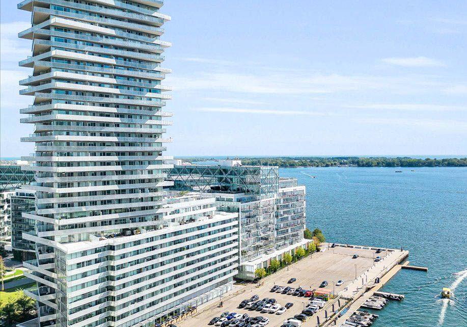 15-queens-quay-e-toronto-toronto-ontario-c13743700