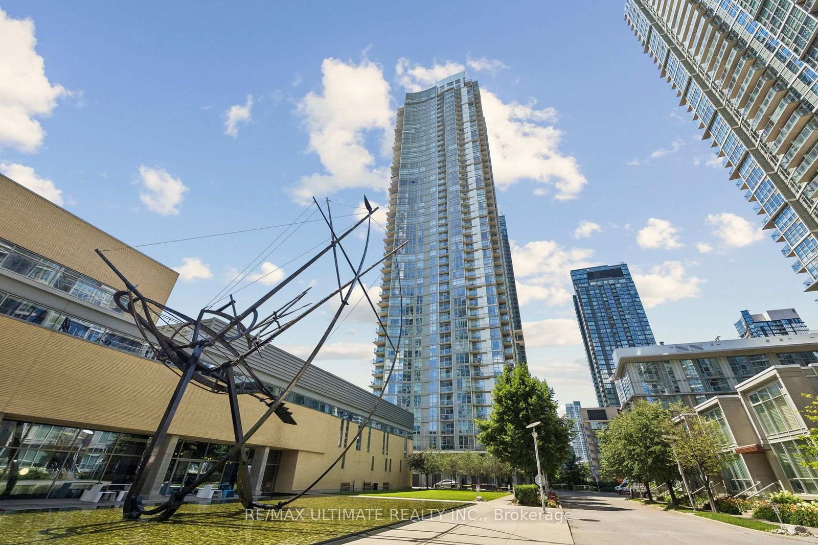 35-mariner-terrace-toronto-toronto-ontario-c13743788